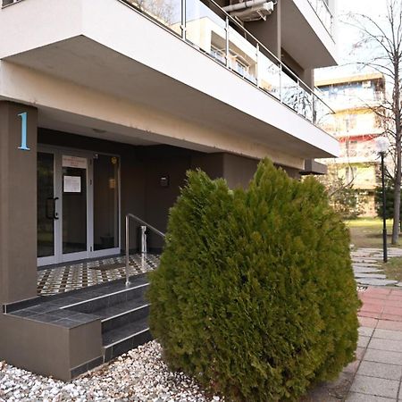 Welcome To Bucharest Airport Residences & Therme-Self Check-In Otopeni Eksteriør bilde