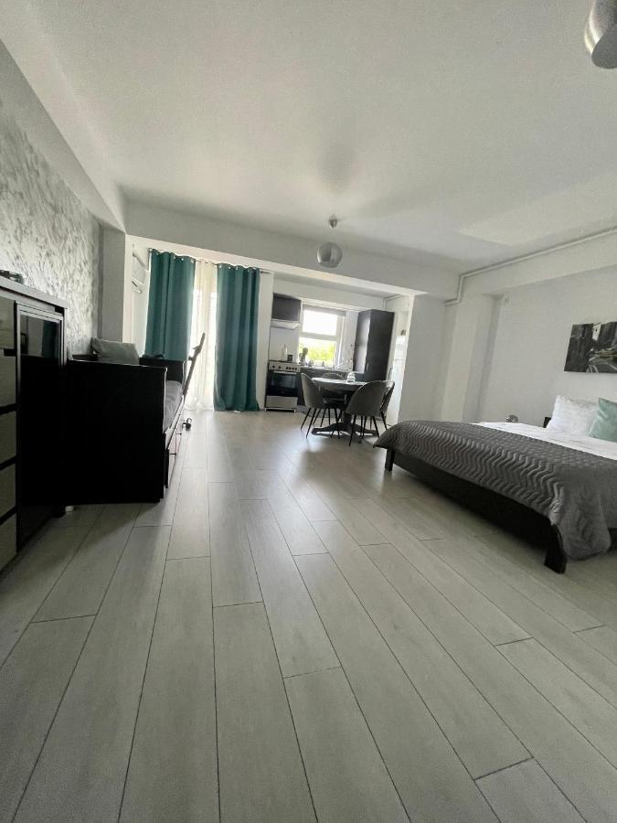 Welcome To Bucharest Airport Residences & Therme-Self Check-In Otopeni Eksteriør bilde