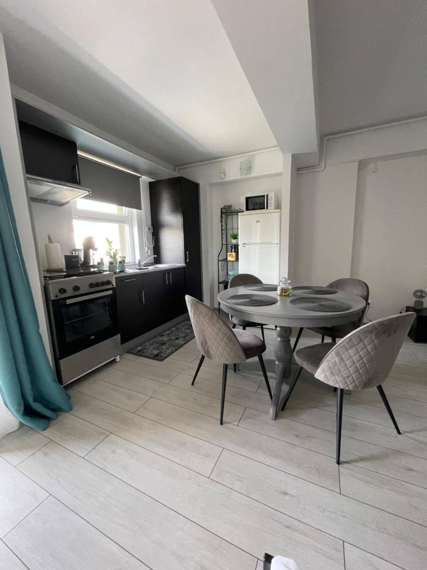 Welcome To Bucharest Airport Residences & Therme-Self Check-In Otopeni Eksteriør bilde